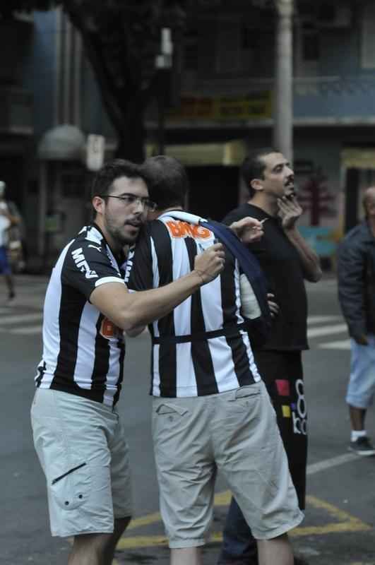 Torcedores tambm vibraram e festejaram a conquista na Savassi