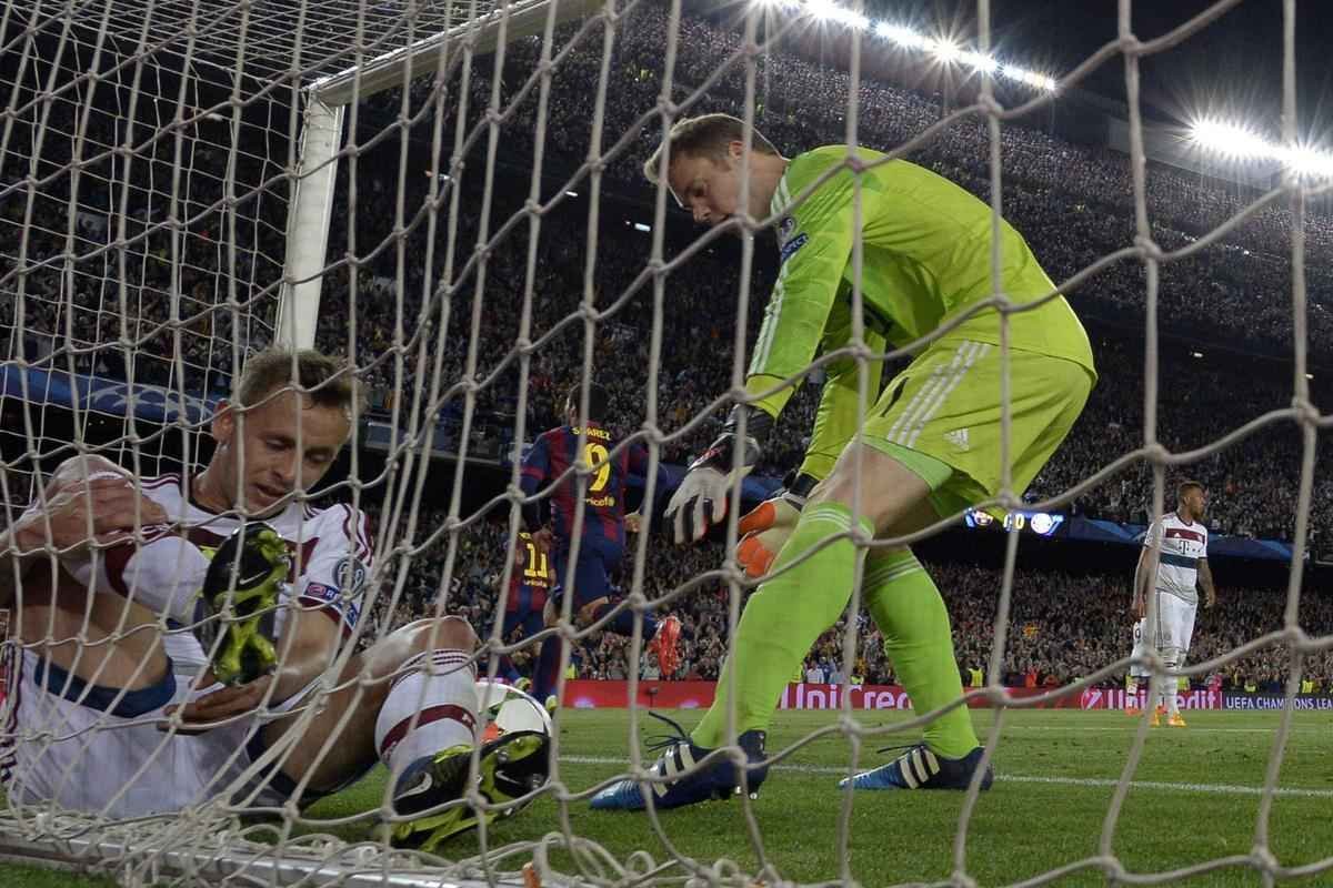 Segundo gol de Messi, marcado de cobertura sobre Neuer e com Rafinha jogado s redes