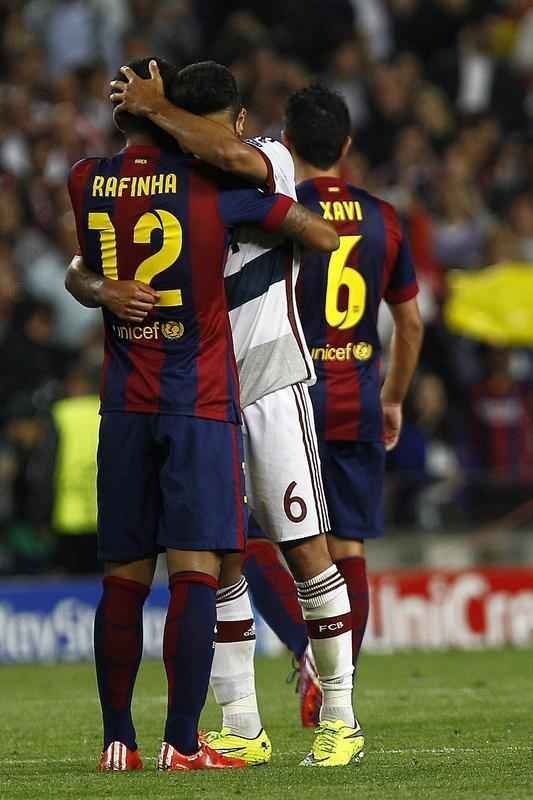 Os irmos Rafinha, do Barcelona, e Thiago Alcntara, do Bayern de Munique