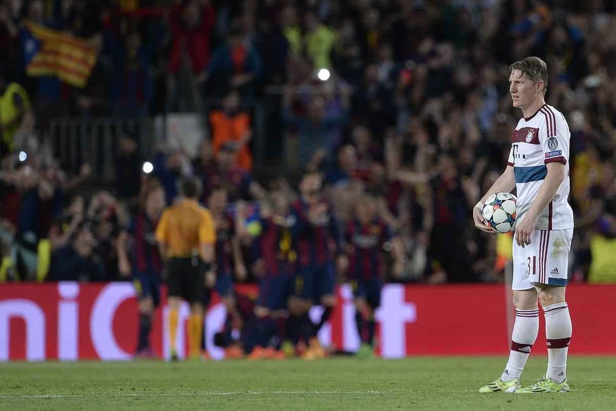 Reaes de atletas do Bayern aps a derrota por 3 a 0 para o Barcelona