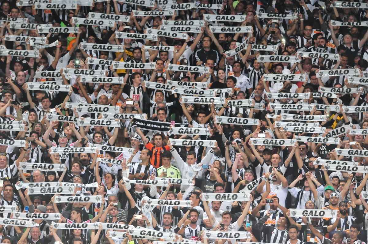 Fotos da torcida do Atltico no jogo contra o Internacional