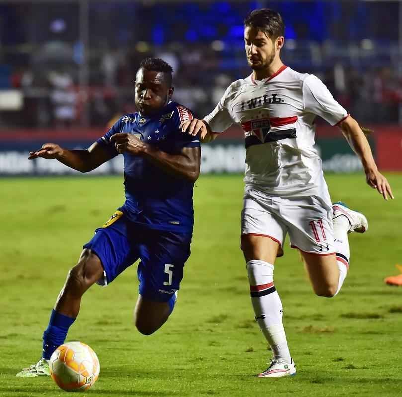 So Paulo vence Cruzeiro por 1 a 0, no Morumbi, e Raposa ter que reverter vantagem em BH