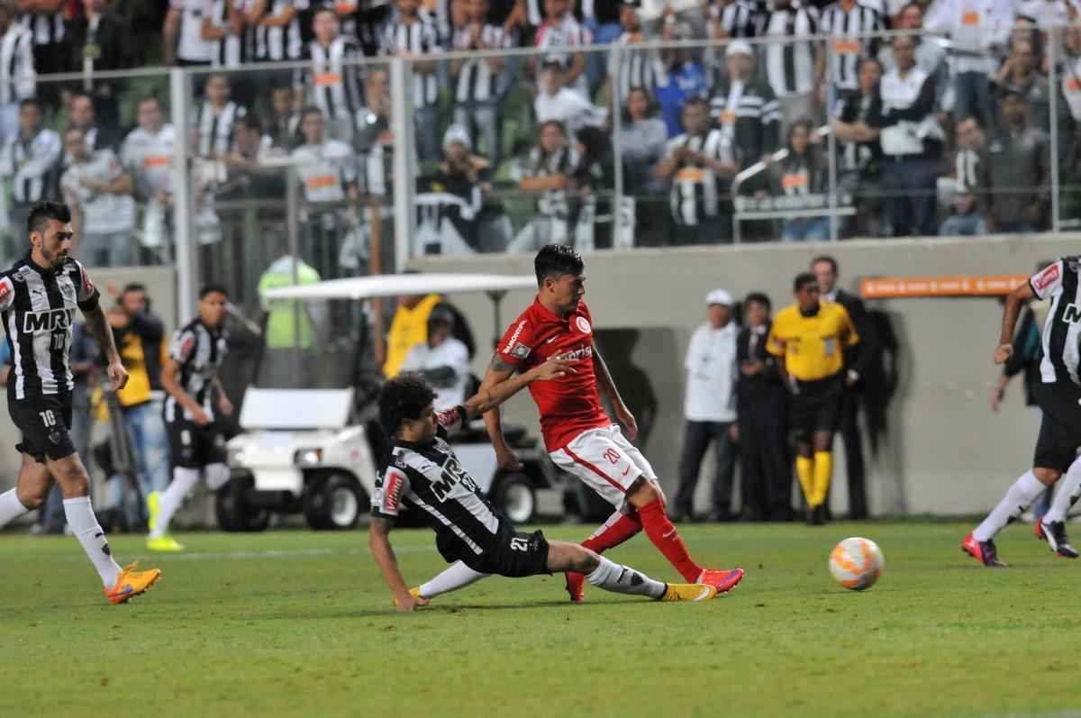 Imagens do jogo entre Atltico e Internacional, no Independncia, pela Copa Libertadores