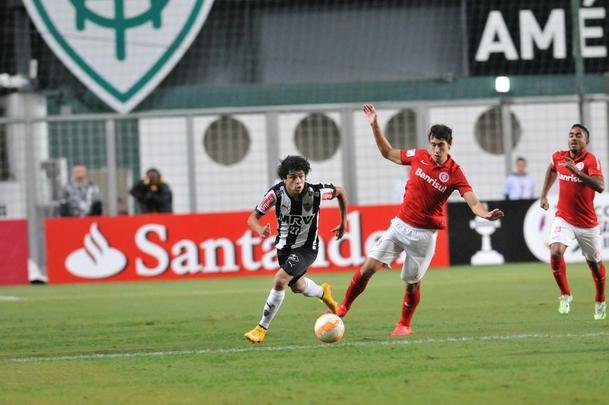 Imagens do jogo entre Atltico e Internacional, no Independncia, pela Copa Libertadores
