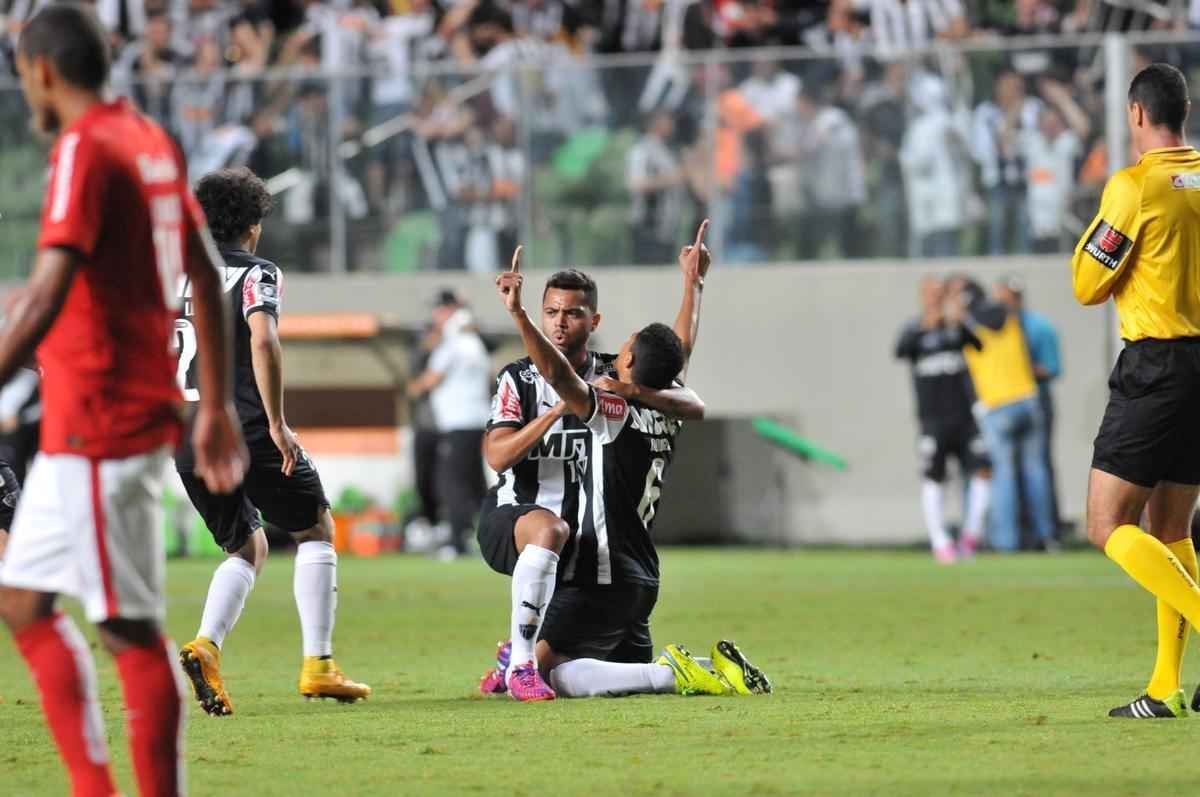 Imagens do jogo entre Atltico e Internacional, no Independncia, pela Copa Libertadores