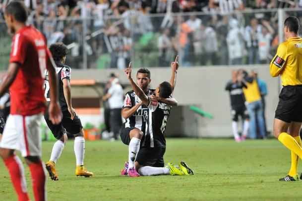 Imagens do jogo entre Atltico e Internacional, no Independncia, pela Copa Libertadores