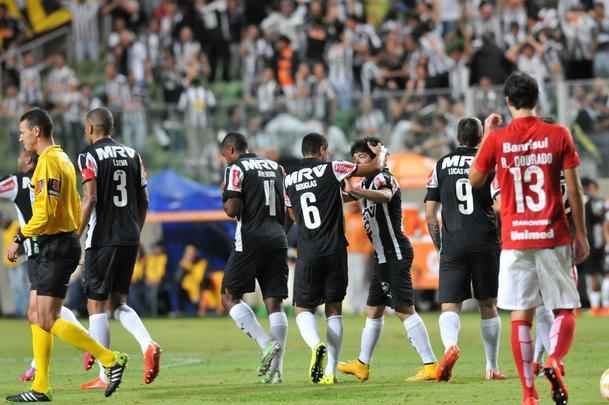 Imagens do jogo entre Atltico e Internacional, no Independncia, pela Copa Libertadores