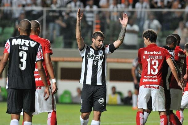 Imagens do jogo entre Atltico e Internacional, no Independncia, pela Copa Libertadores