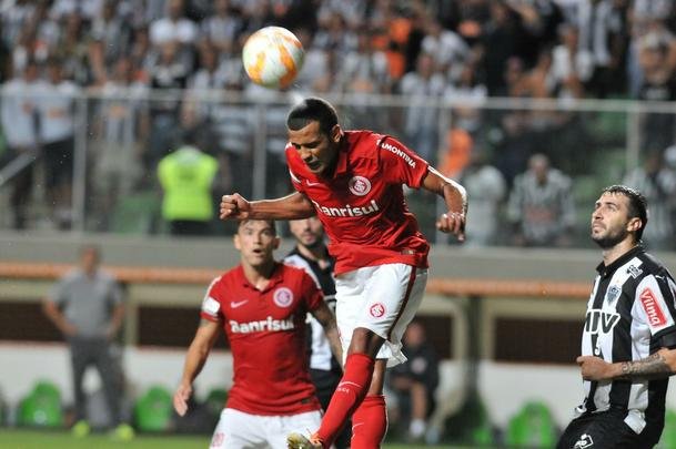 Imagens do jogo entre Atltico e Internacional, no Independncia, pela Copa Libertadores