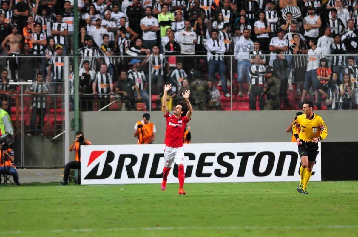 Imagens do jogo entre Atltico e Internacional, no Independncia, pela Copa Libertadores