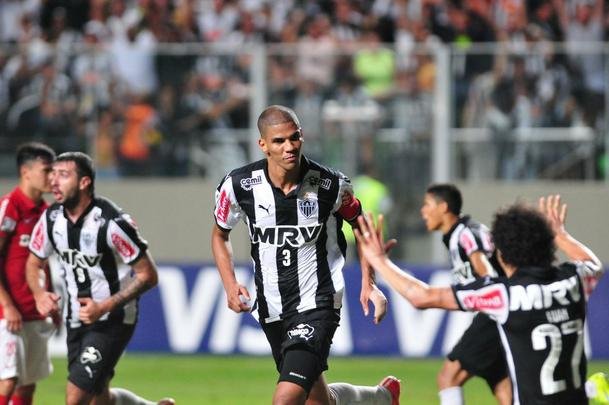 Imagens do jogo entre Atltico e Internacional, no Independncia, pela Copa Libertadores