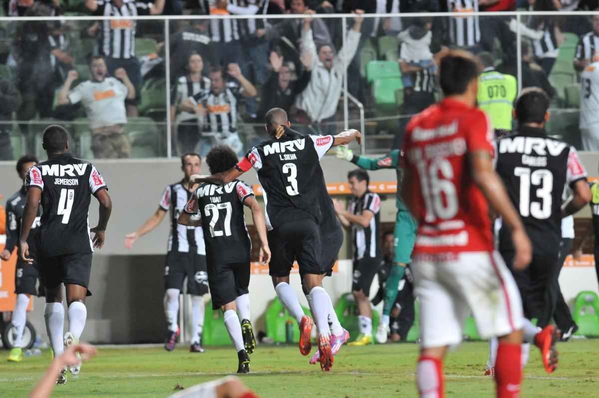 Imagens do jogo entre Atltico e Internacional, no Independncia, pela Copa Libertadores