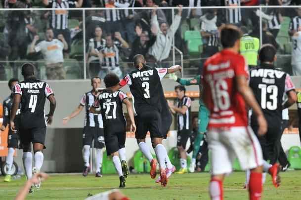 Imagens do jogo entre Atltico e Internacional, no Independncia, pela Copa Libertadores