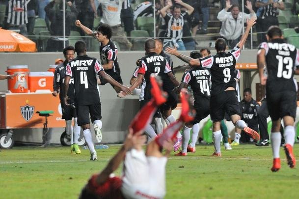 Imagens do jogo entre Atltico e Internacional, no Independncia, pela Copa Libertadores