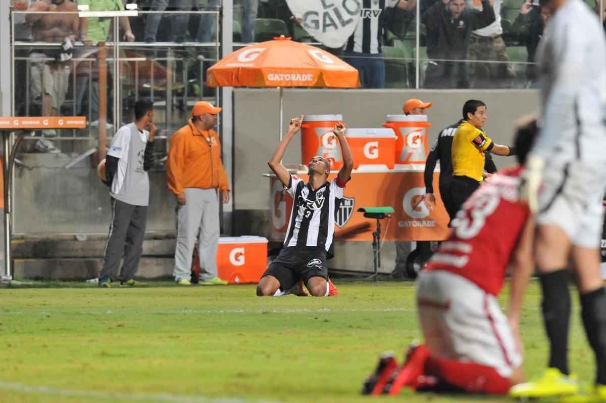 Imagens do jogo entre Atltico e Internacional, no Independncia, pela Copa Libertadores