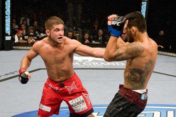 Rafael dos Anjos estreou no UFC na edio 91 com derrota por nocaute para Jeremy Stephens no terceiro round