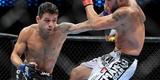A primeira vitria aconteceu no UFC 103. Rafael dos Anjos venceu Rob Emerson por deciso unnime no Texas