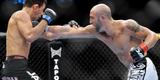 A primeira vitria aconteceu no UFC 103. Rafael dos Anjos venceu Rob Emerson por deciso unnime no Texas