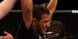 Rafael dos Anjos deu sequncia  boa fase e venceu Kyle Bradley por deciso unnime