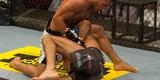 A terceira vitria consecutiva aconteceu com uma bela chave de brao aplicada no ingls Terry Etim no UFC 112