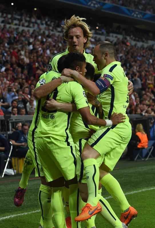 Primeiro gol de Neymar sobre o Bayern na derrota por 3 a 2, em Munique, no jogo de volta das semifinais da Liga dos Campees. No primeiro duelo, no Camp Nou, Barcelona havia goleado alemes por 3 a 0