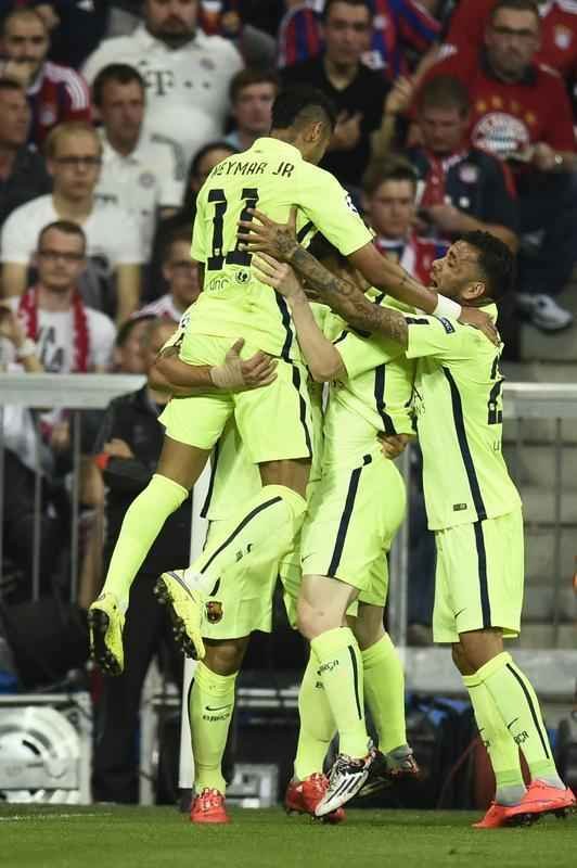 Primeiro gol de Neymar sobre o Bayern na derrota por 3 a 2, em Munique, no jogo de volta das semifinais da Liga dos Campees. No primeiro duelo, no Camp Nou, Barcelona havia goleado alemes por 3 a 0