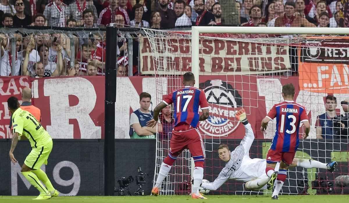 Segundo gol de Neymar sobre o Bayern na derrota por 3 a 2, em Munique, no jogo de volta das semifinais da Liga dos Campees. No primeiro duelo, no Camp Nou, Barcelona havia goleado alemes por 3 a 0
