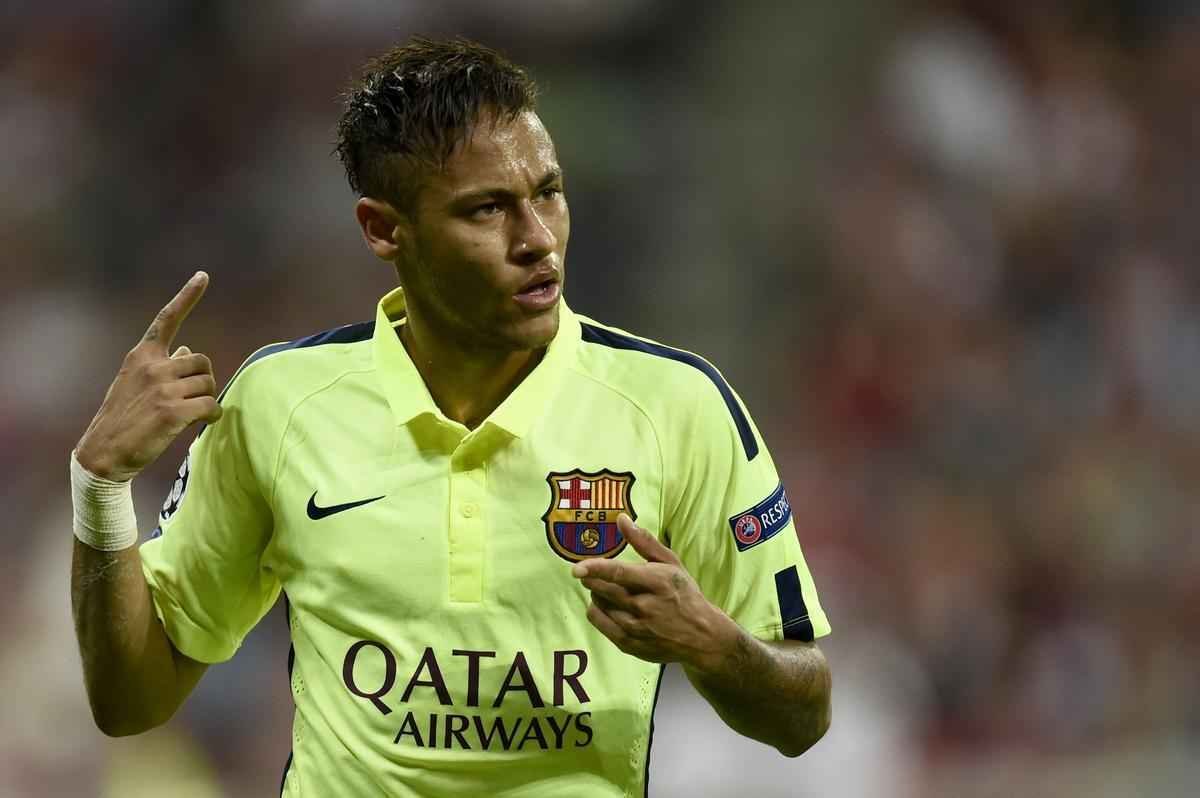 Segundo gol de Neymar sobre o Bayern na derrota por 3 a 2, em Munique, no jogo de volta das semifinais da Liga dos Campees. No primeiro duelo, no Camp Nou, Barcelona havia goleado alemes por 3 a 0
