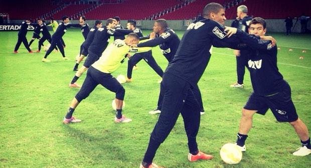 Fotos do treino do Atltico no Beira-Rio