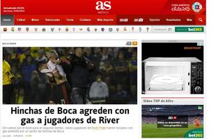 'Torcedores do Boca agridem com gs os jogadores do River', diz o AS
