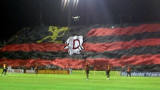 Drone na Bombonera vira meme na internet; veja alguns