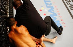 Ning Guangyou venceu Royston Wee por nocaute tcnico no segundo round