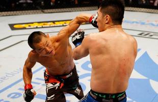 Ning Guangyou venceu Royston Wee por nocaute tcnico no segundo round