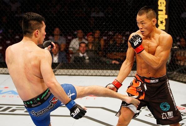 Ning Guangyou venceu Royston Wee por nocaute tcnico no segundo round