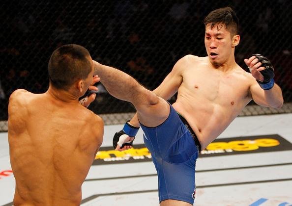 Ning Guangyou venceu Royston Wee por nocaute tcnico no segundo round