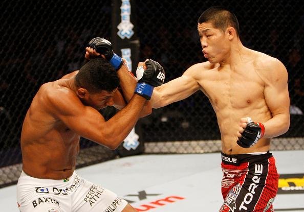 Li Jingliang venceu brasileiro Dhiego Lima por nocaute no primeiro round
