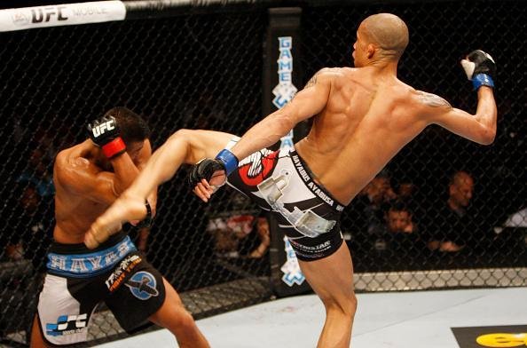 Kajan Johnson venceu Lipeng Zhang por deciso unnime 