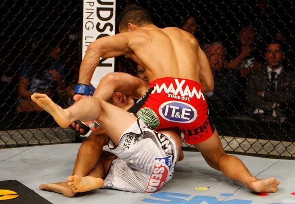 Jon Tuck venceu Tae Hyun Bang por finalizao no primeiro round