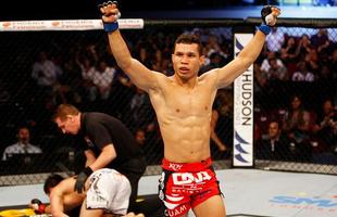 Jon Tuck venceu Tae Hyun Bang por finalizao no primeiro round