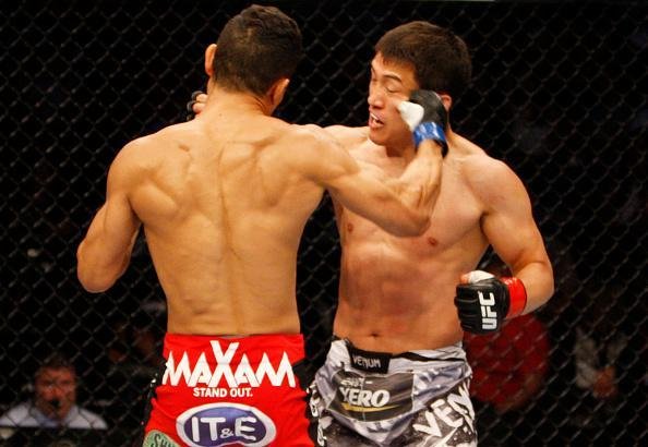 Jon Tuck venceu Tae Hyun Bang por finalizao no primeiro round