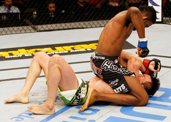 Neil Magny venceu Hyun Gyu Lim por nocaute tcnico no segundo round