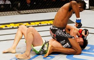 Neil Magny venceu Hyun Gyu Lim por nocaute tcnico no segundo round