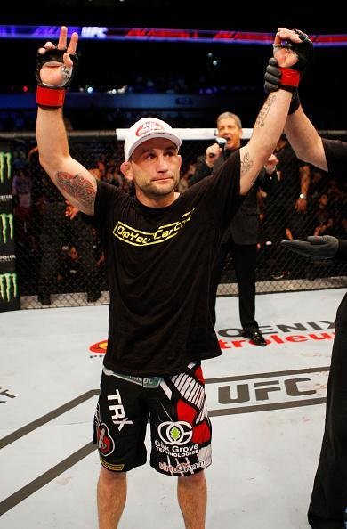 Frankie Edgar venceu Urijah Faber por deciso unnime