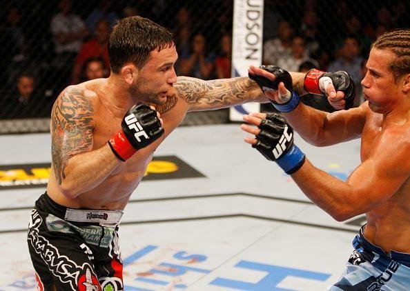 Fotos da vitria dominante de Frankie Edgar sobre Urijah Faber