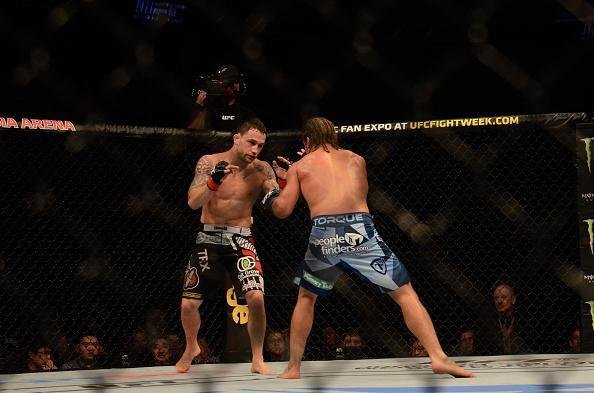 Fotos da vitria dominante de Frankie Edgar sobre Urijah Faber