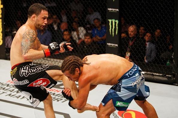 Fotos da vitria dominante de Frankie Edgar sobre Urijah Faber