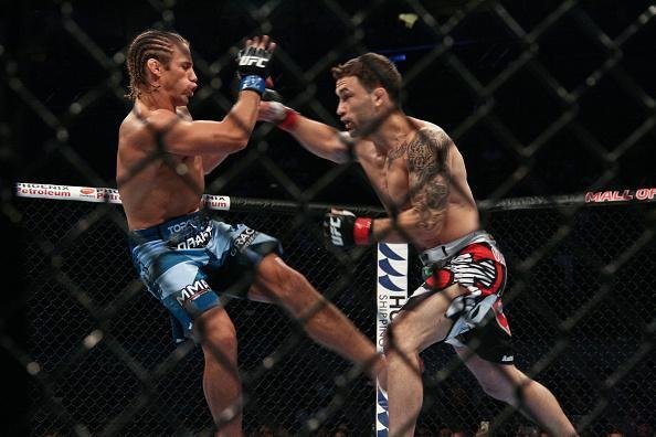 Fotos da vitria dominante de Frankie Edgar sobre Urijah Faber