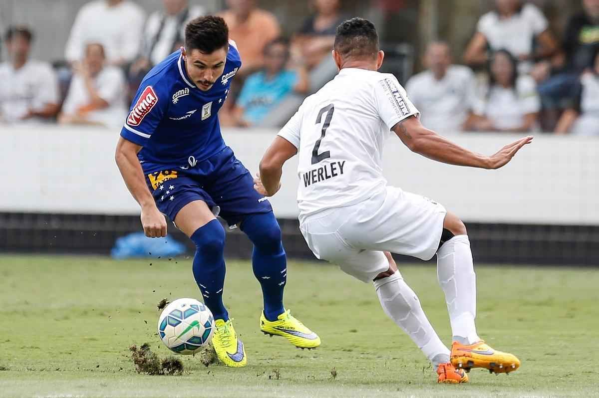 Cruzeiro lutou diante do Santos, mas no conseguiu frear o bom ataque do Peixe e saiu derrotado