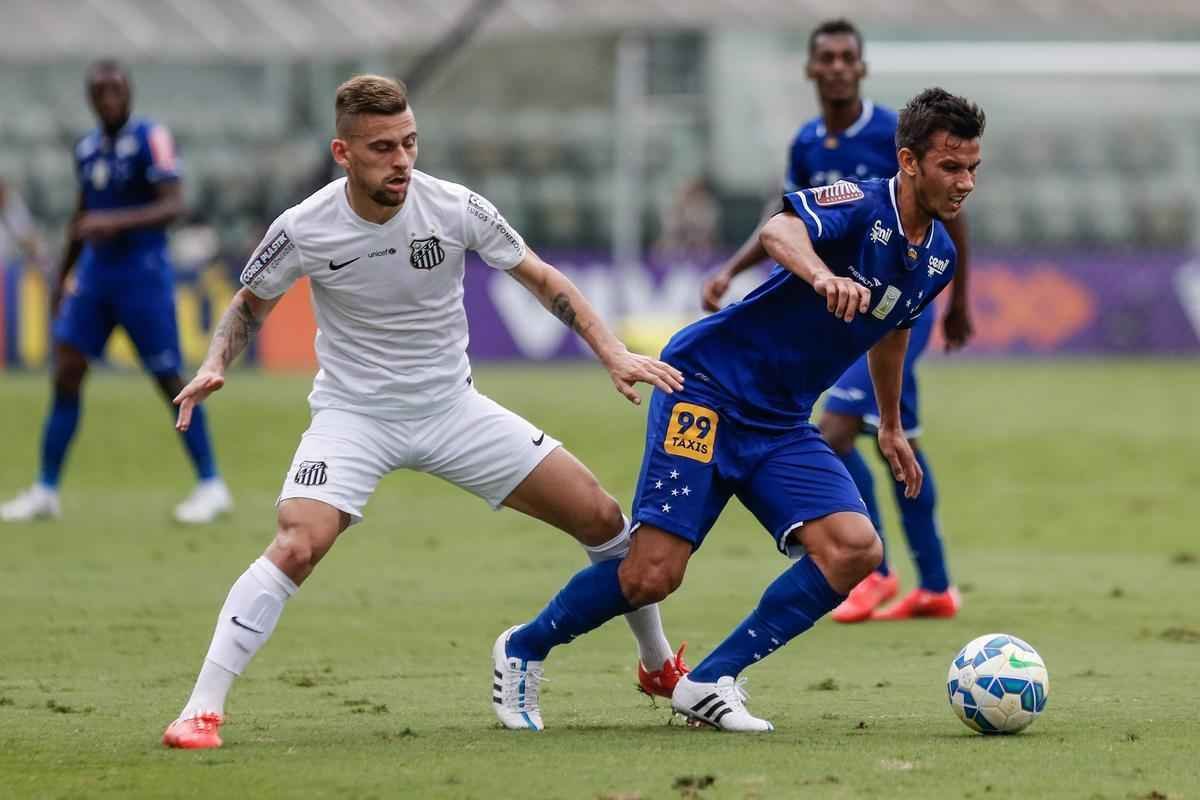 Cruzeiro lutou diante do Santos, mas no conseguiu frear o bom ataque do Peixe e saiu derrotado