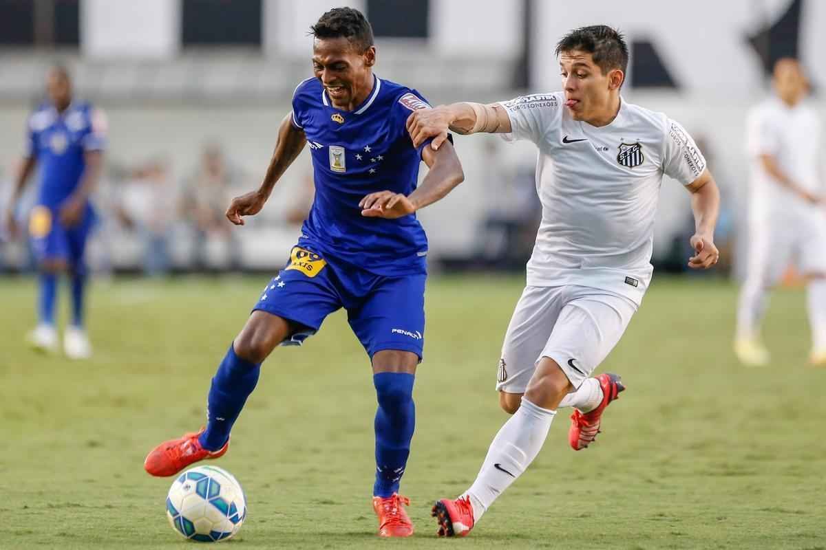 Cruzeiro lutou diante do Santos, mas no conseguiu frear o bom ataque do Peixe e saiu derrotado